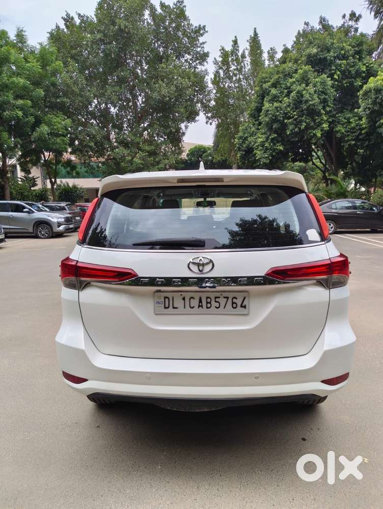 Toyota Fortuner 2019 Diesel 118000 Km Driven