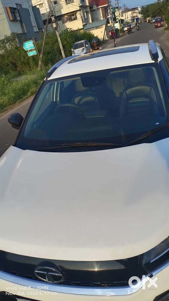 Tata Nexon Petrol Manual Sunroof 2022