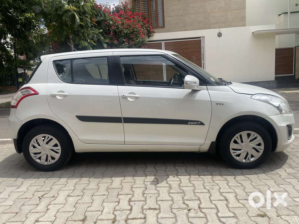 Maruti Suzuki Swift Vxi Optional, 2017, Petrol
