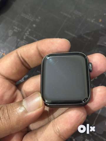 I want to sell my apple watch se 44mm series 1 Accessories 1787193951