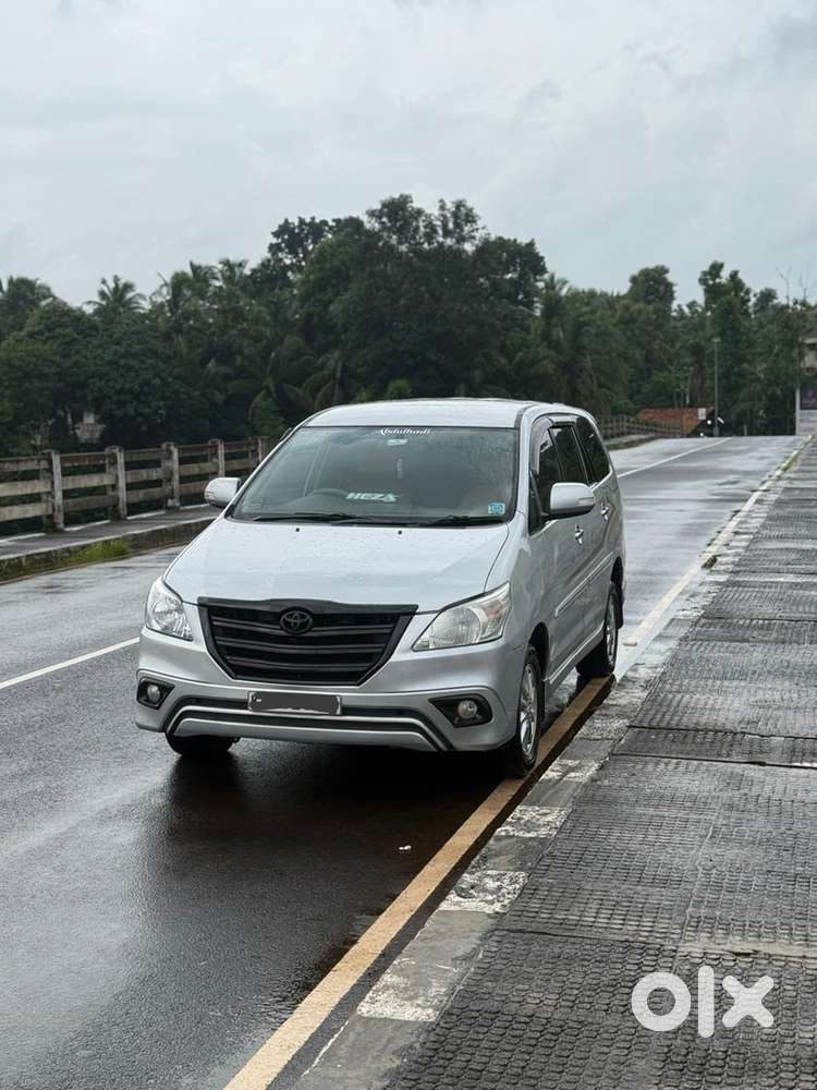 Toyota Innova Diesel 2012