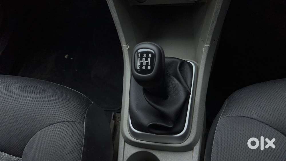 Tata Tiago 1.2 Revotron Xm, 2016, Petrol