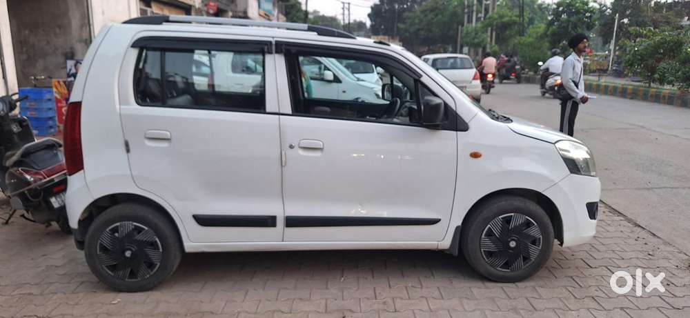 Maruti Suzuki Wagon R 1.0 Vxi Plus Amt, 2018, Petrol