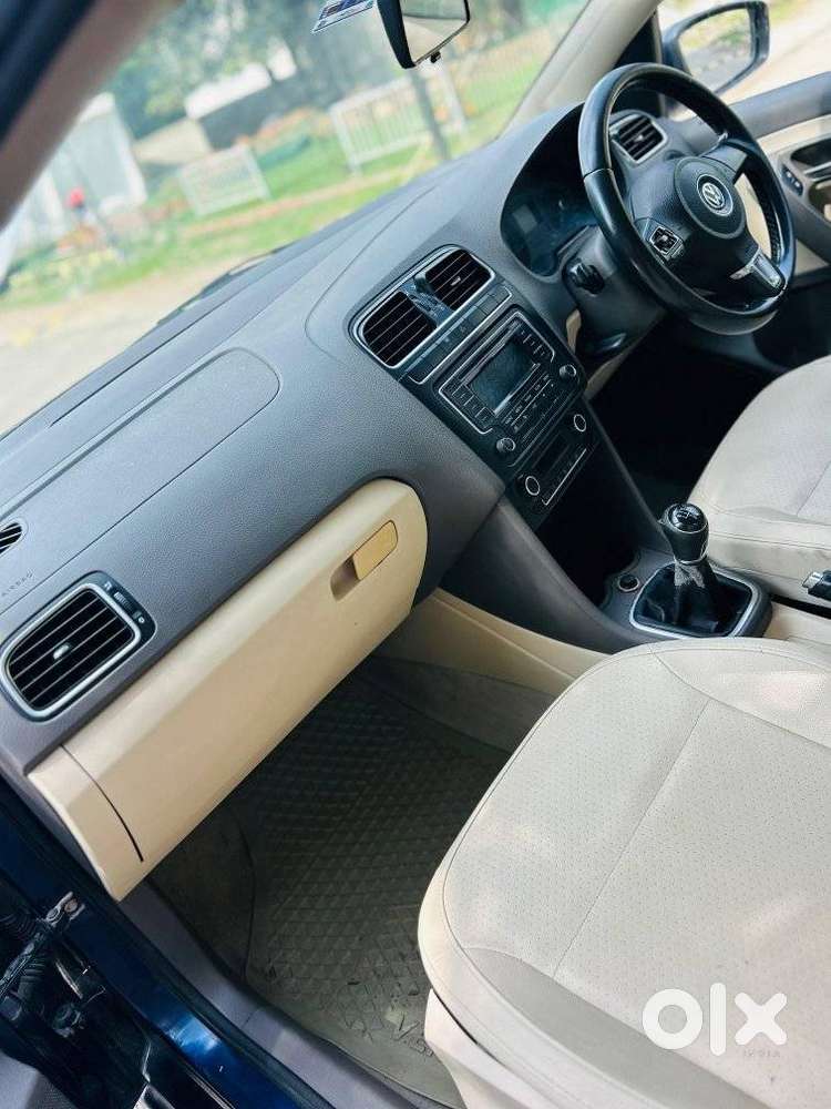 Volkswagen Vento 2010-2013 Petrol Highline, 2013, Petrol