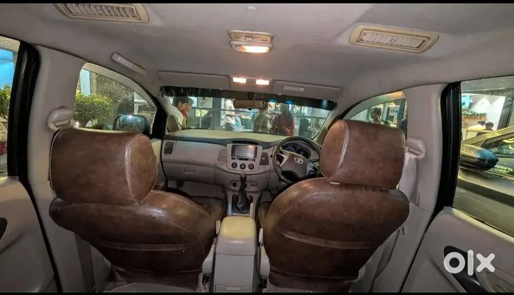 Toyota Innova 2012 Diesel Well Maintained