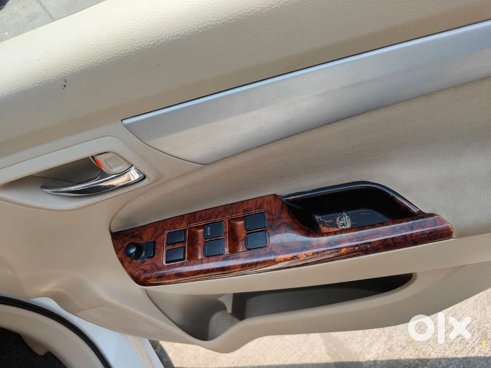 Maruti Suzuki Ertiga 1.5 Vxi, 2017, Cng & Hybrids