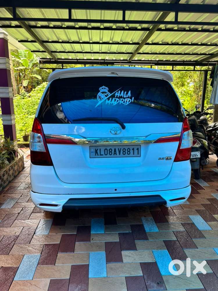 Toyota Innova Diesel 2011
