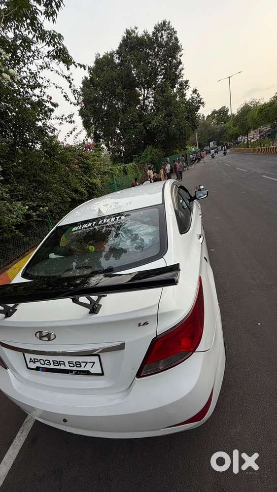 Hyundai Fluidic Verna 2015