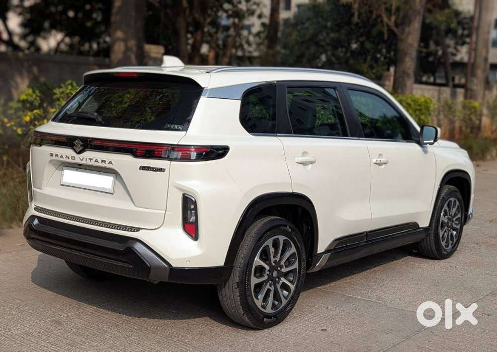 Maruti Suzuki Grand Vitara 1.5 Alpha Plus Intelligent Hybrid Ecvt, 2..