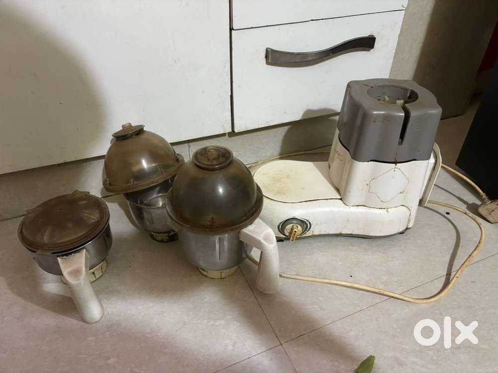 Mixer grinder in good working condition