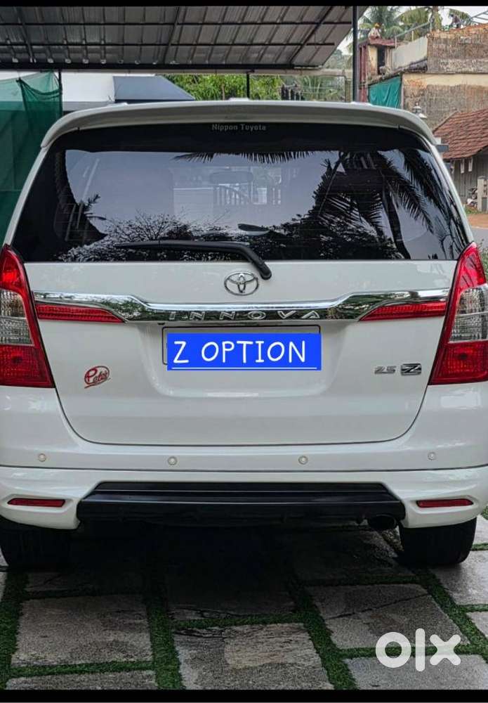 Toyota Innova 2.5 Zx 7 Str Bs-iv, 2015, Diesel