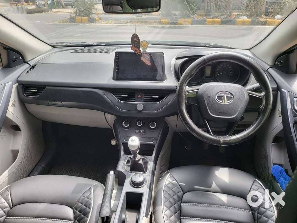 Tata Nexon Cng & Hybrids 80500 Km Driven