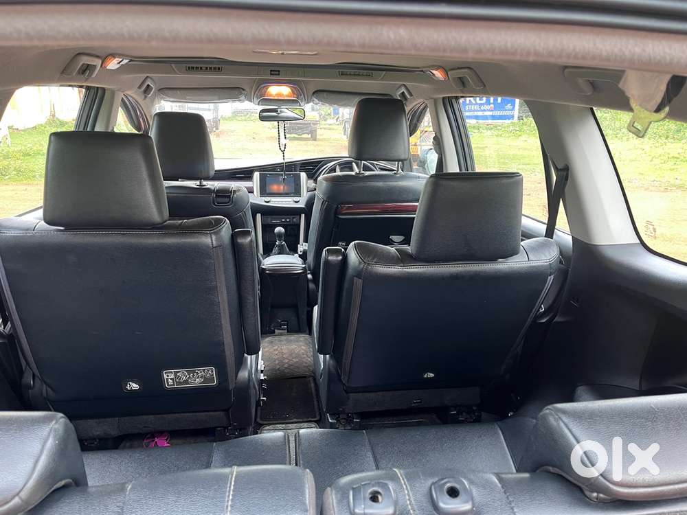 Toyota Innova Crysta 2017