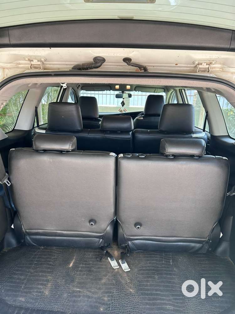 Toyota Innova Crysta 2019