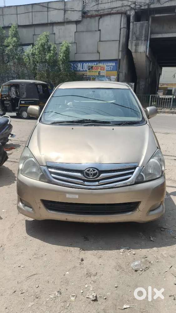 Toyota Innova 2006 Diesel 220000 Km Driven