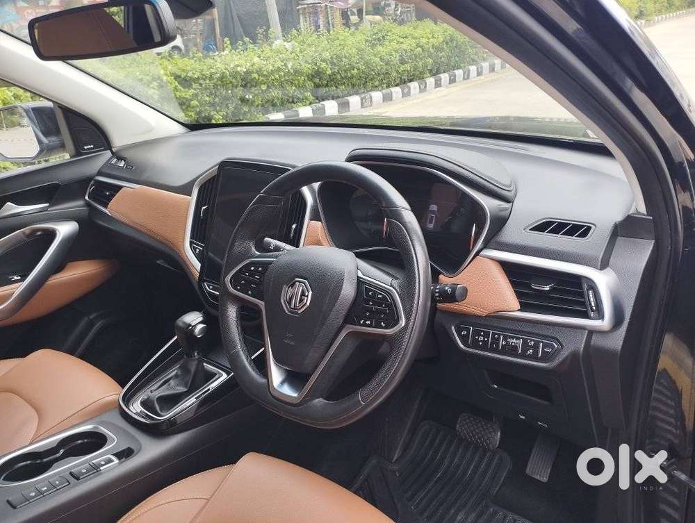 Mg Hector Plus Sharp Cvt, 2023, Petrol