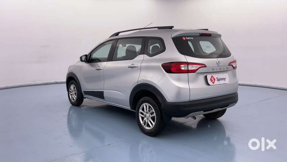 Renault Triber Rxt, 2023, Petrol