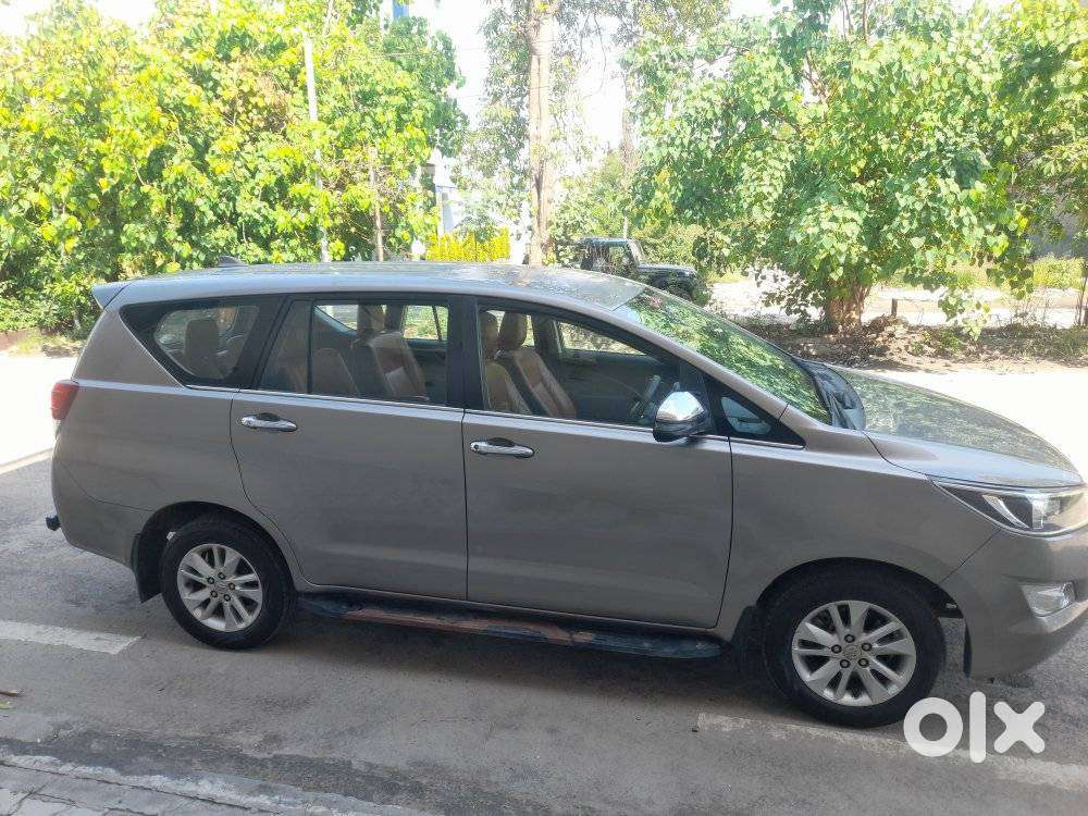 Toyota Innova Crysta [2020-ongoing] 2.4 Gx 7 Str, 2020, Diesel