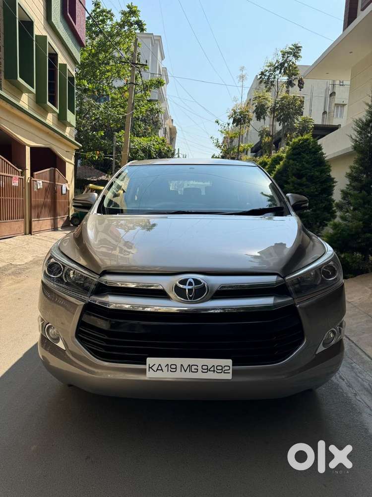 Toyota Innova Crysta 2.8 Gx At, 2017, Diesel