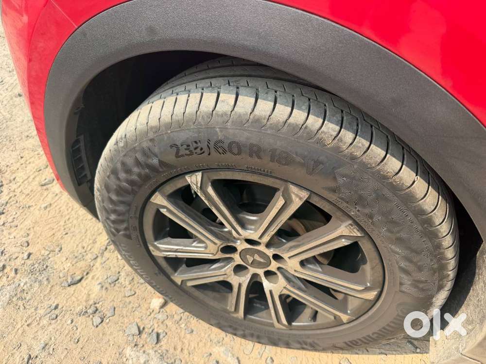 Mahindra Xuv700 2022 Diesel Well Maintained