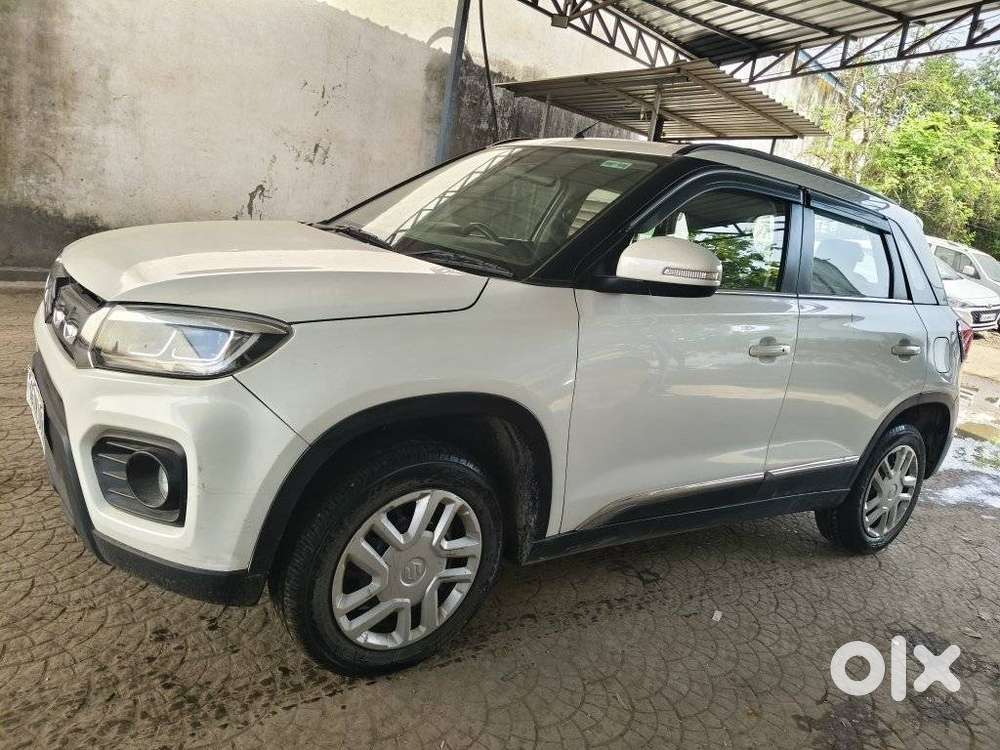 Maruti Suzuki Brezza Vxi At, 2020, Petrol