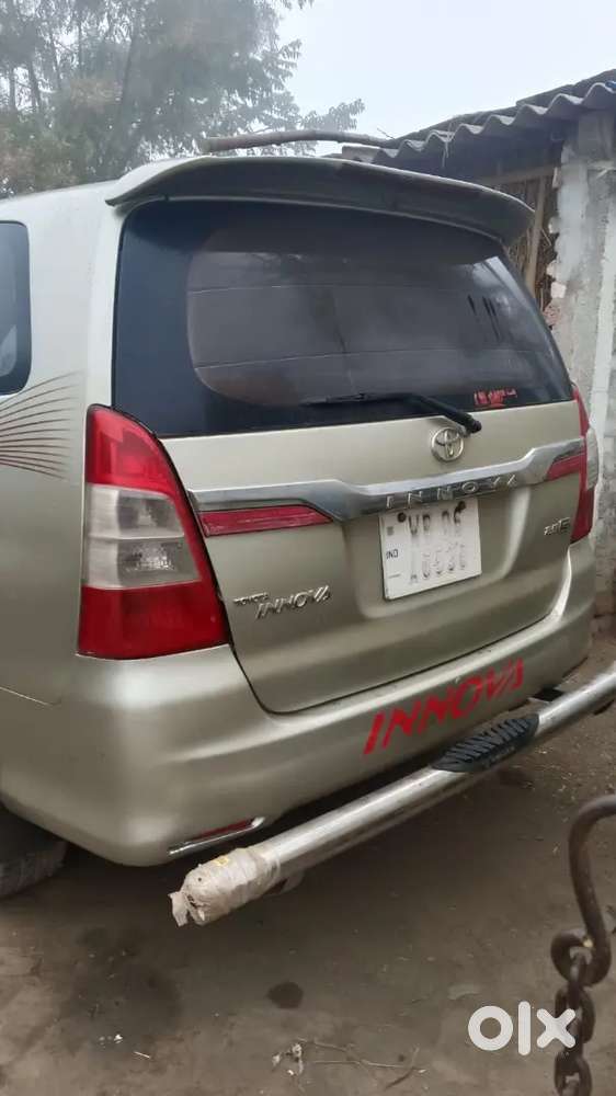 Toyota Innova 2009 Diesel (1st Owner) - Bahut Hi Achhi Condition Mein!