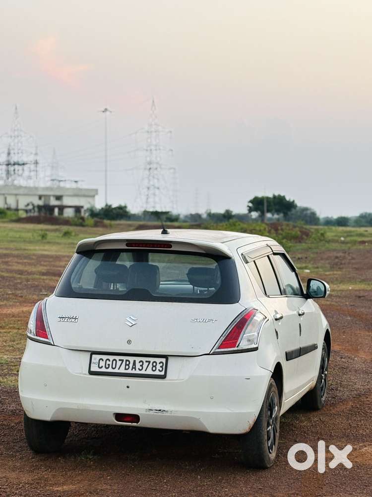 Maruti Suzuki Swift Vxi With Abs, 2016, Petrol