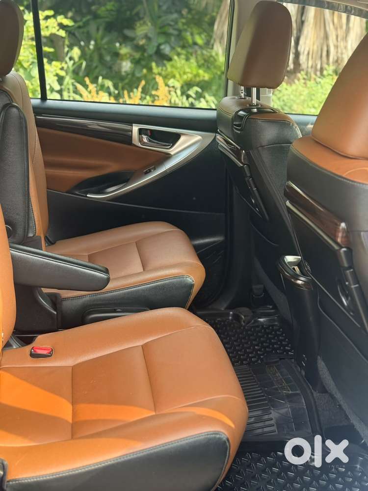 Toyota Innova Crysta [2020-ongoing] 2.7 Zx At 7 Str, 2022, Petrol