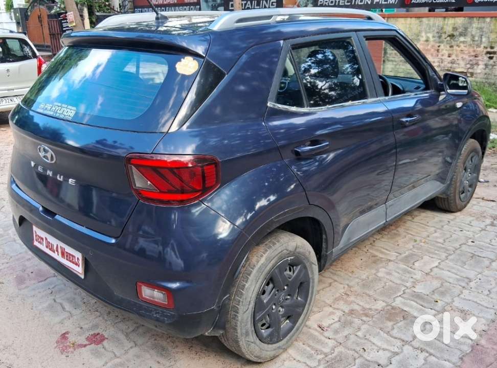 Hyundai Venue S 1.2 Petrol, 2021, Petrol