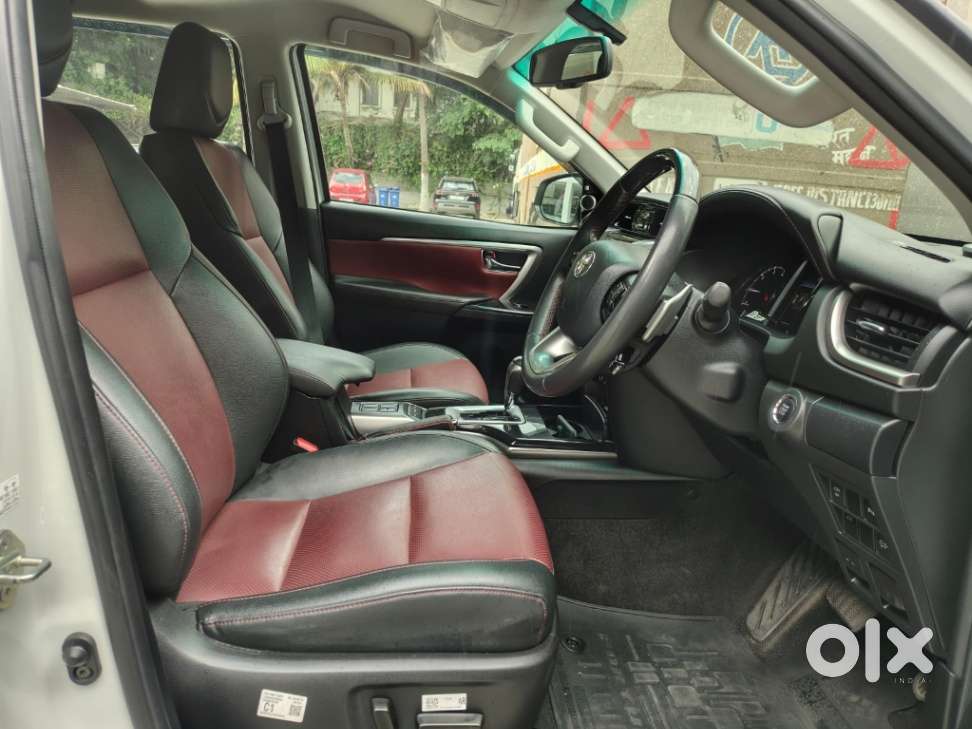 Toyota Fortuner Legender 4x4 At 2.8, 2025
