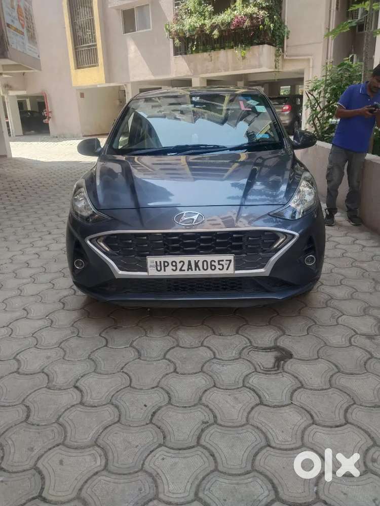 Hyundai Aura 2022 सीएनजी और अन्य 95000 Km Driven