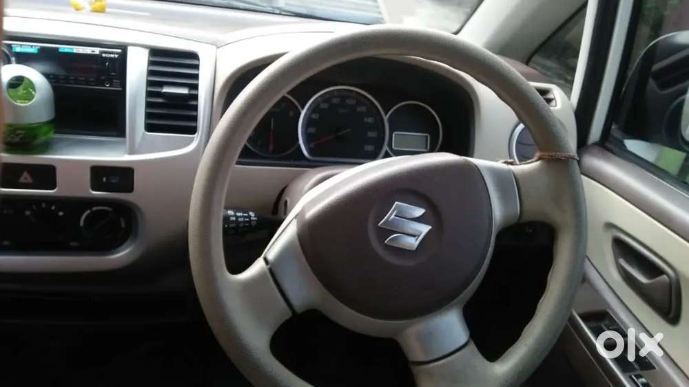 This Is A One-handed Car, And You Can See The Condition Of The Car In