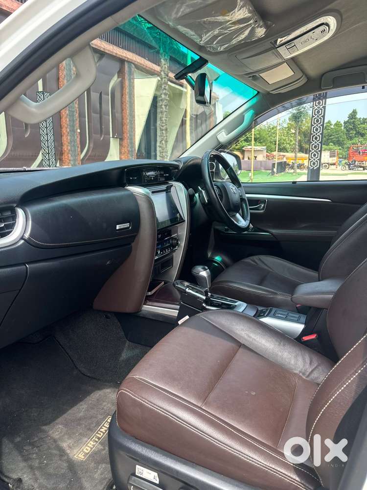 Toyota Fortuner 4x2 At 2.7 Petrol, 2020, Petrol