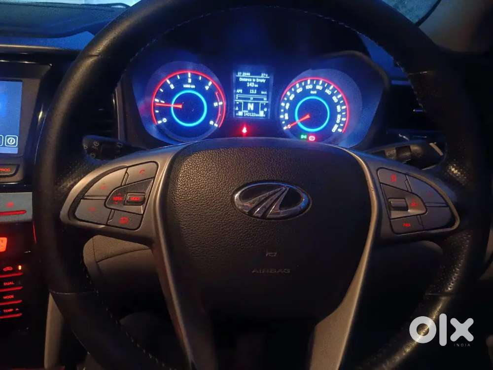 Mahindra Xuv300 2020 Petrol Well Maintained