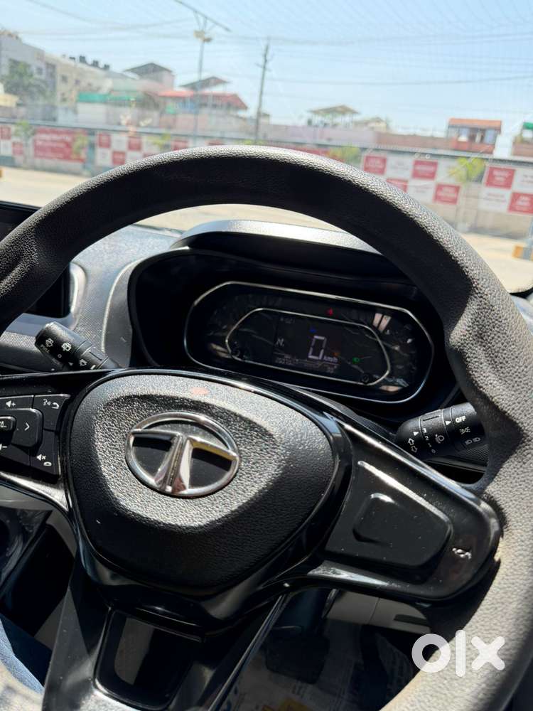 Tata Nexon 1.2 Revotron Xza Plus, 2023, Petrol