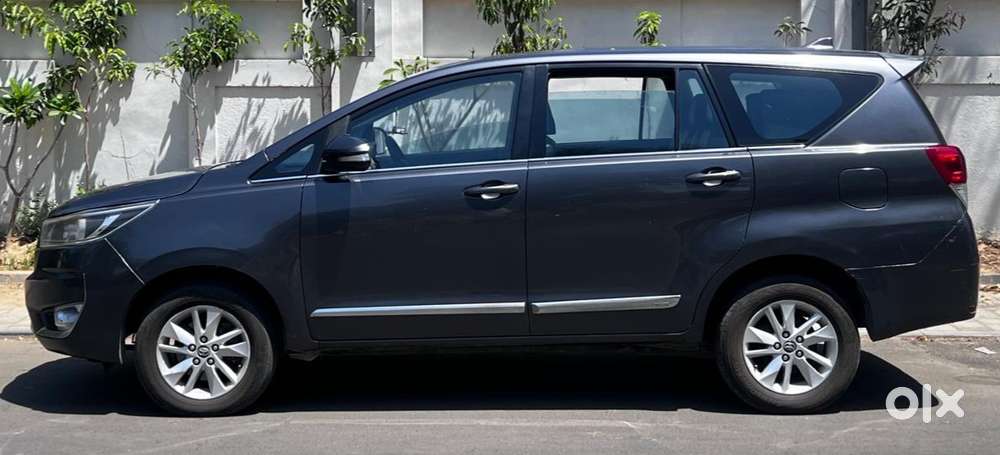 Toyota Innova Crysta 2.8 Gx At, 2017, Diesel