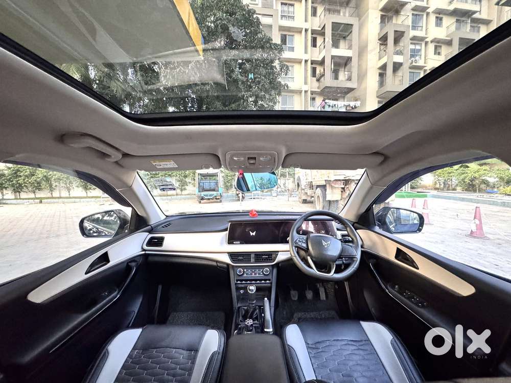 Mahindra Xuv700 2.2 Ax 5 Diesel Mt 7 Str, 2023, Diesel