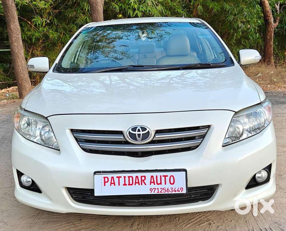 Toyota Corolla Altis G, 2011, Petrol