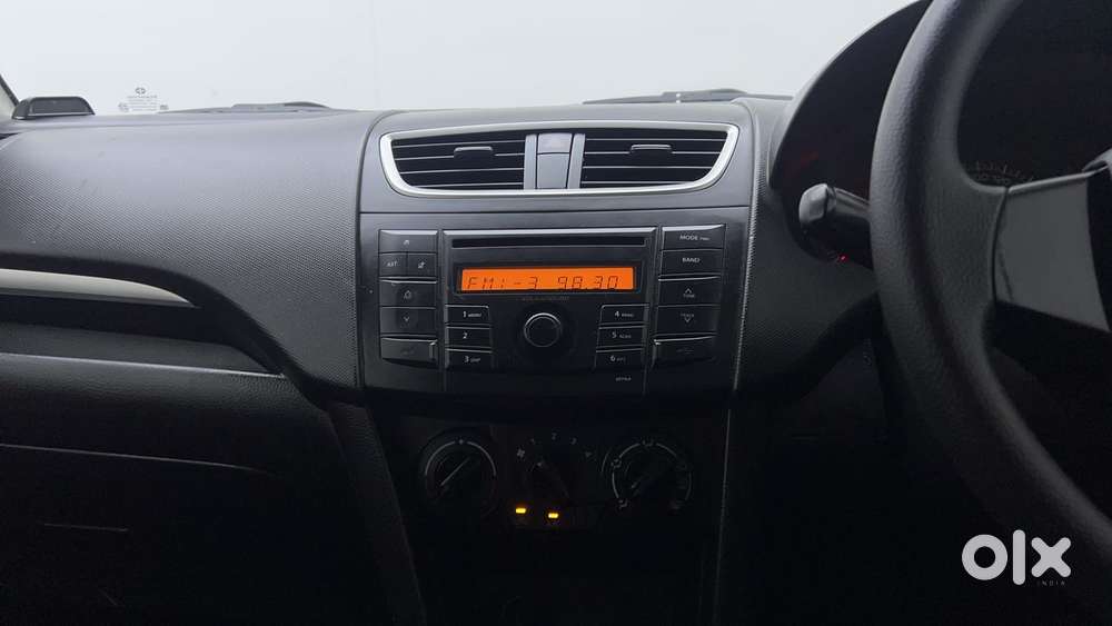 Maruti Suzuki Swift 1.2 Lxi (o), 2015, Petrol