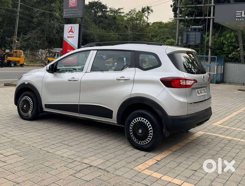 Renault Triber Rxl, 2021, Petrol