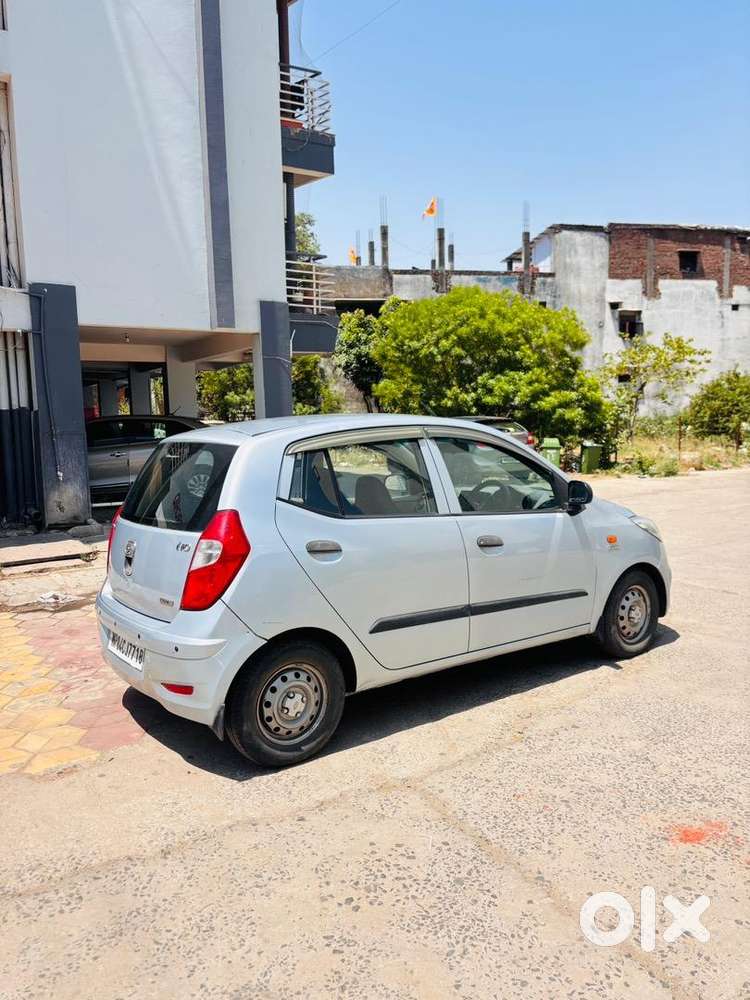 Hyundai I10 With Front Power Window.