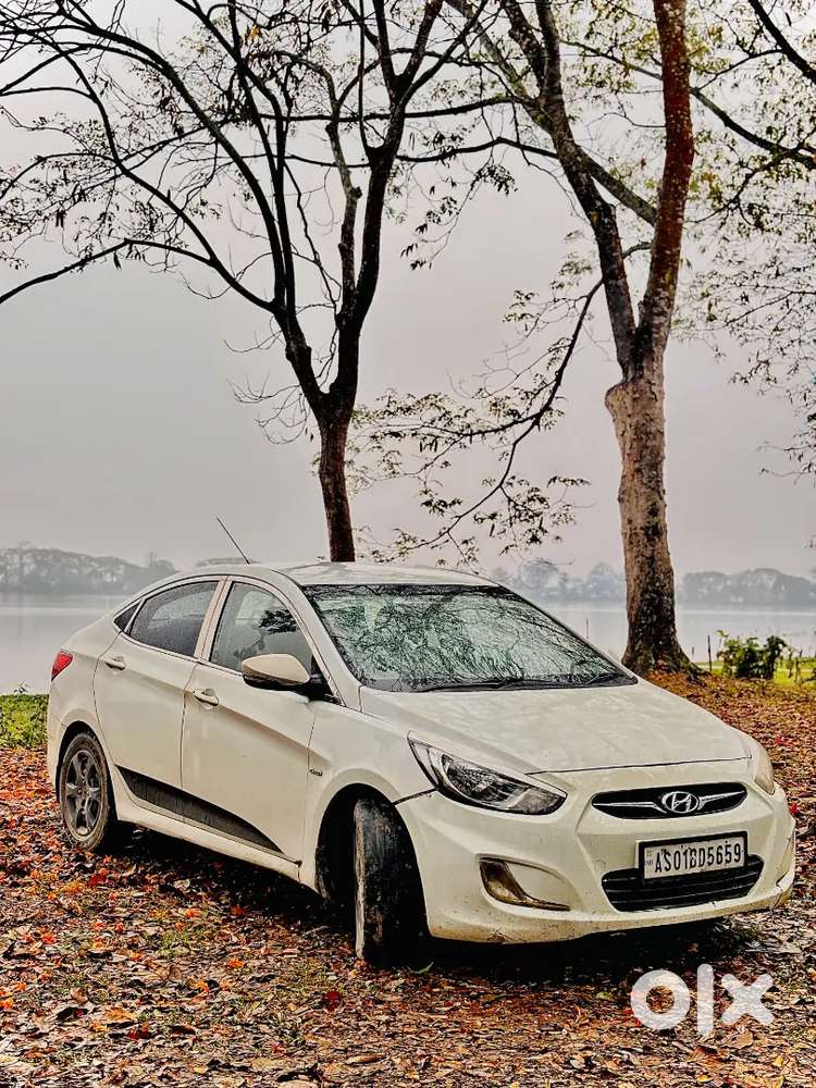Hyundai Verna 2012