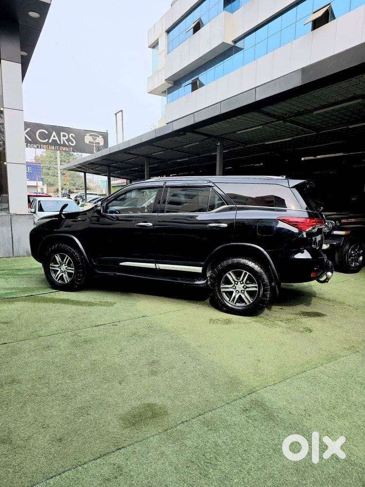 Toyota Fortuner 4x2 Mt 2.8 Diesel, 2020, Diesel