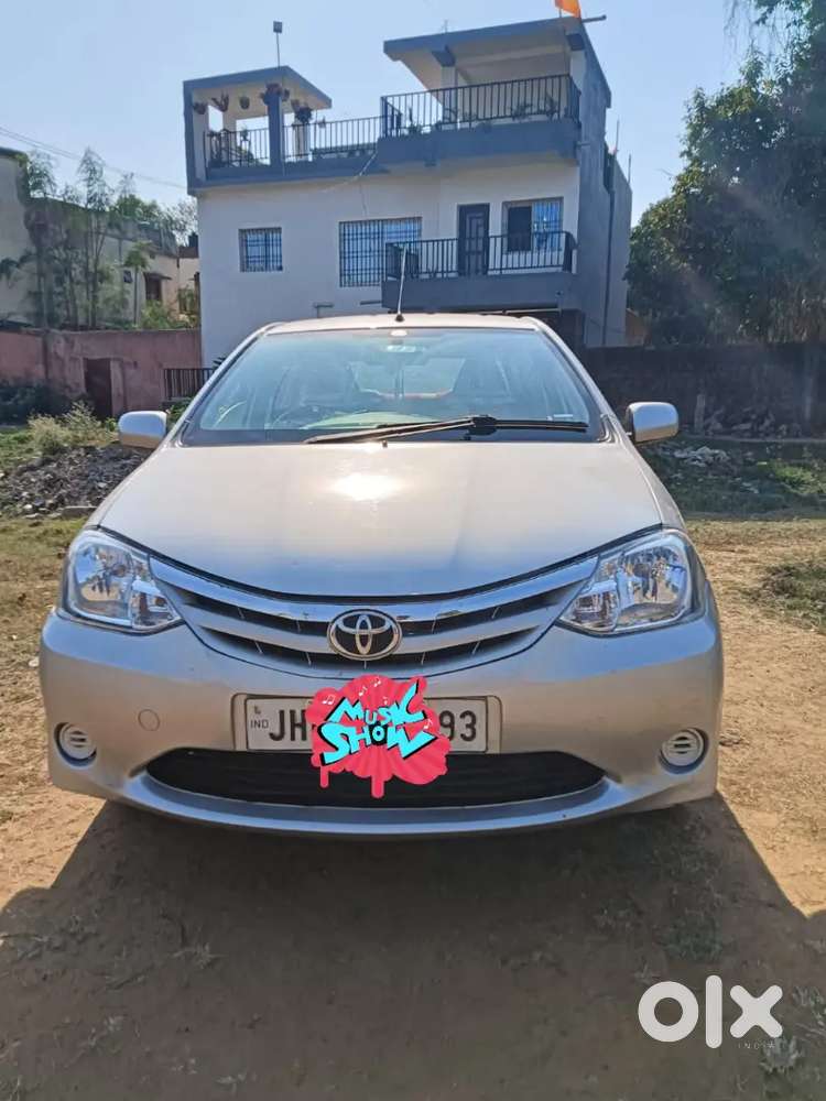 Toyota Etios 1.5 V 2012