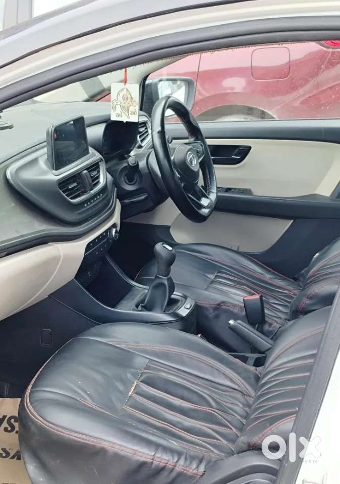 Tata Altroz 1.2 Xt, 2022, Petrol