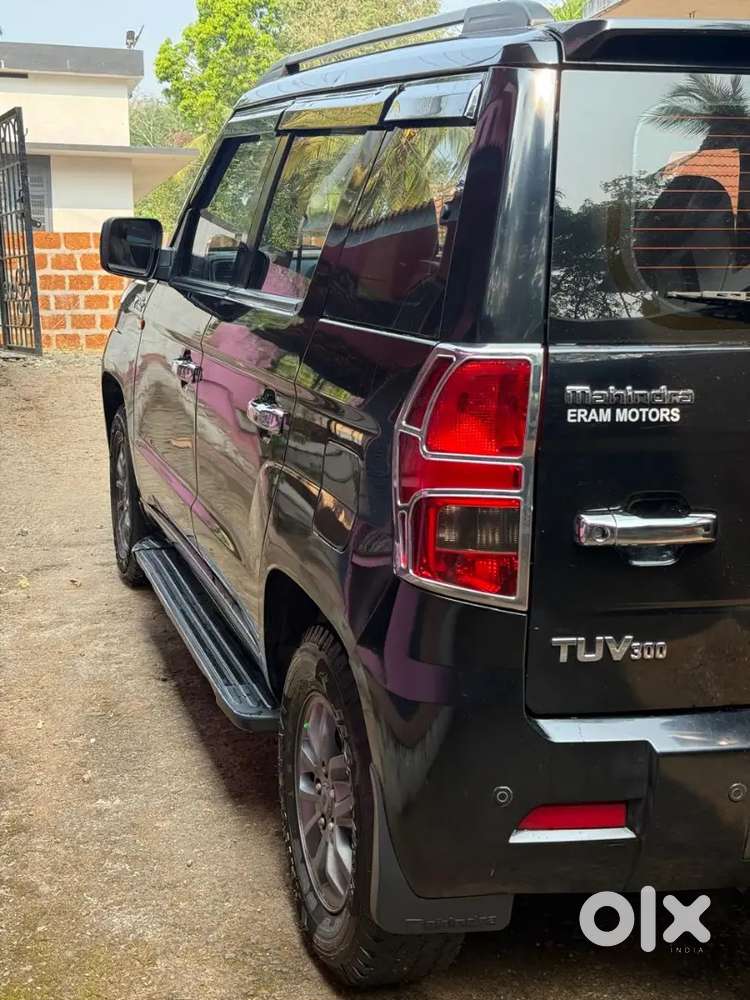 Mahindra Tuv 300 2018