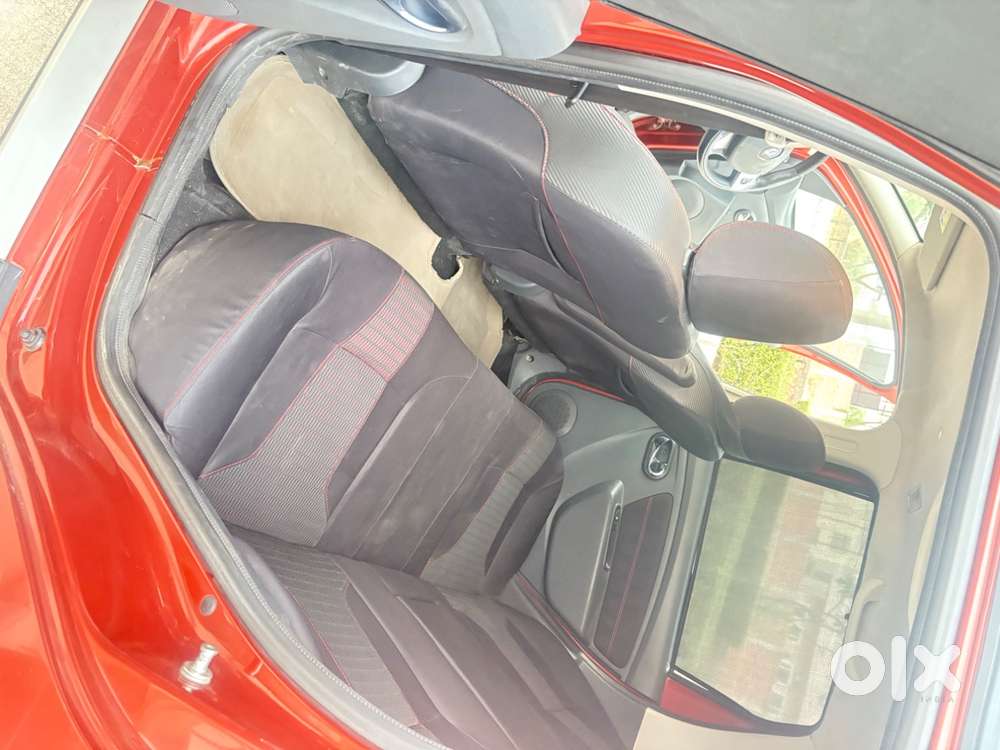 ………………….. Manual Transmission 4 X 4 .. Diesel .