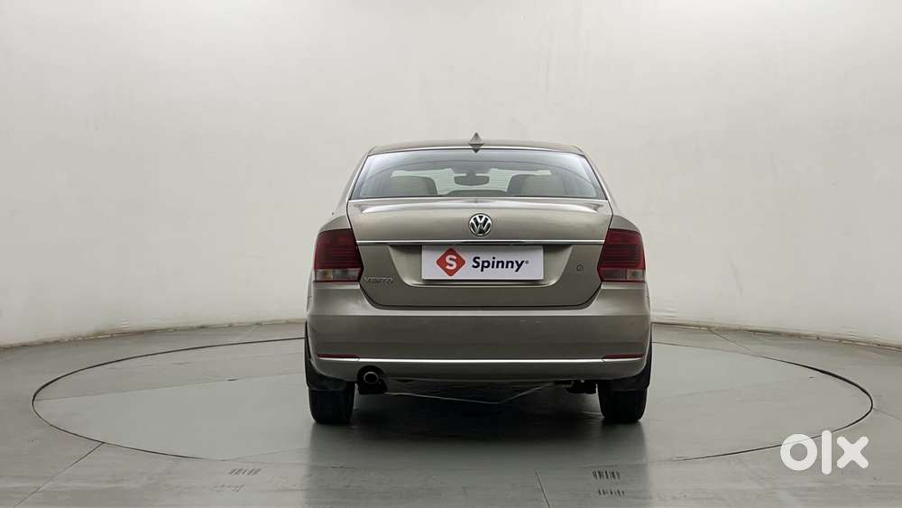 Volkswagen Vento 1.6 Highline, 2016, Petrol