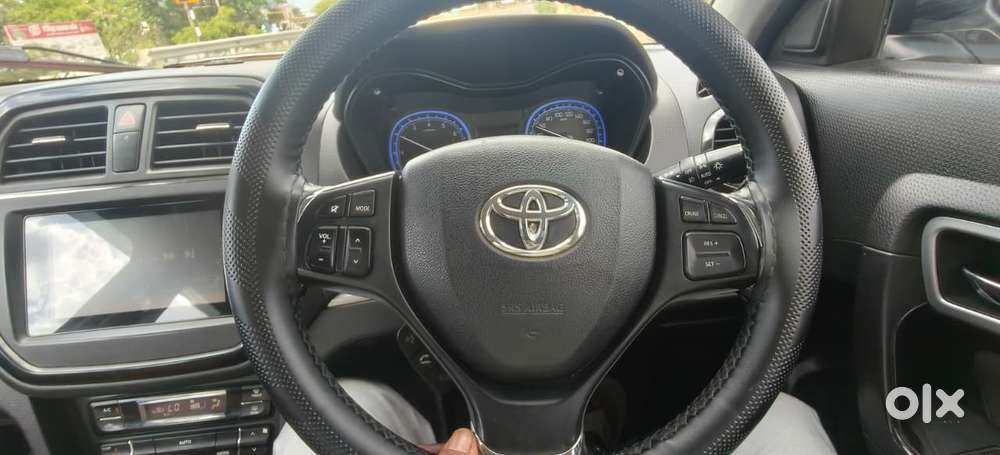 Toyota Urban Cruiser 1.5 Premium Grade Dual Tone At, 2022, Petrol