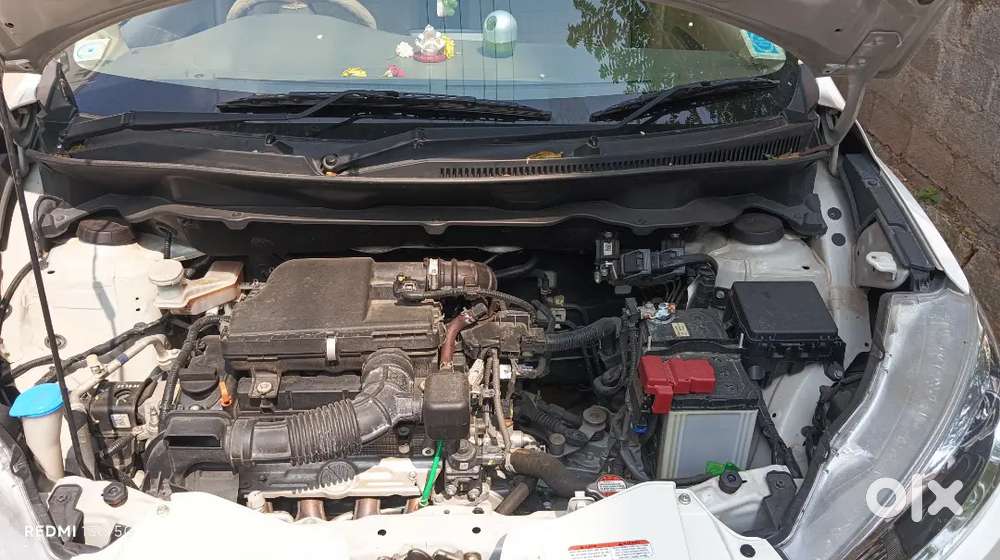 Car Good Condition Well Maintained, Show Room Services Very Low Km Dri